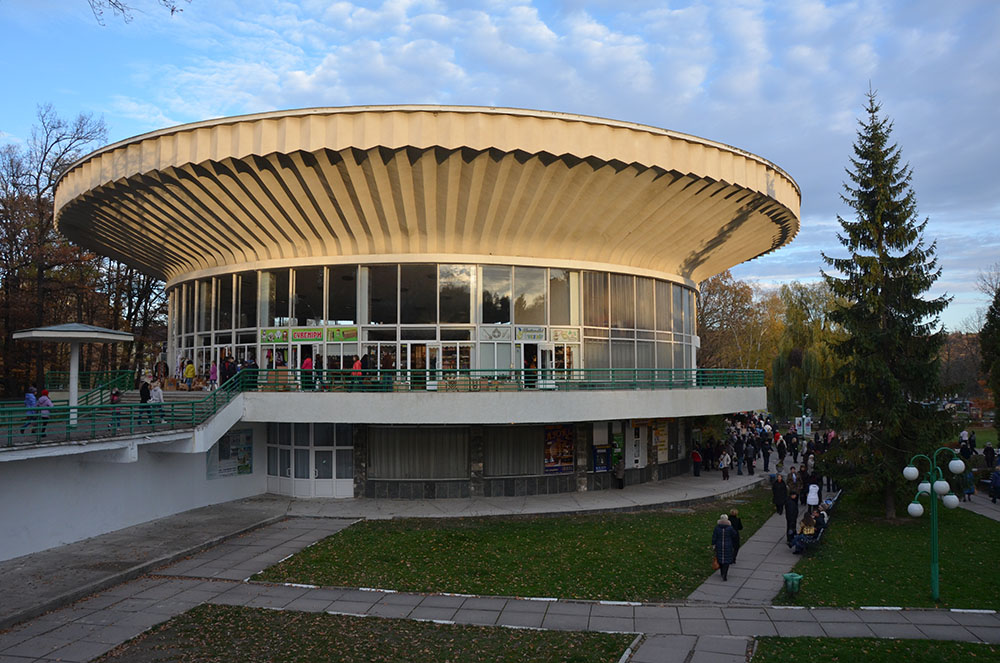 Центральний бювет